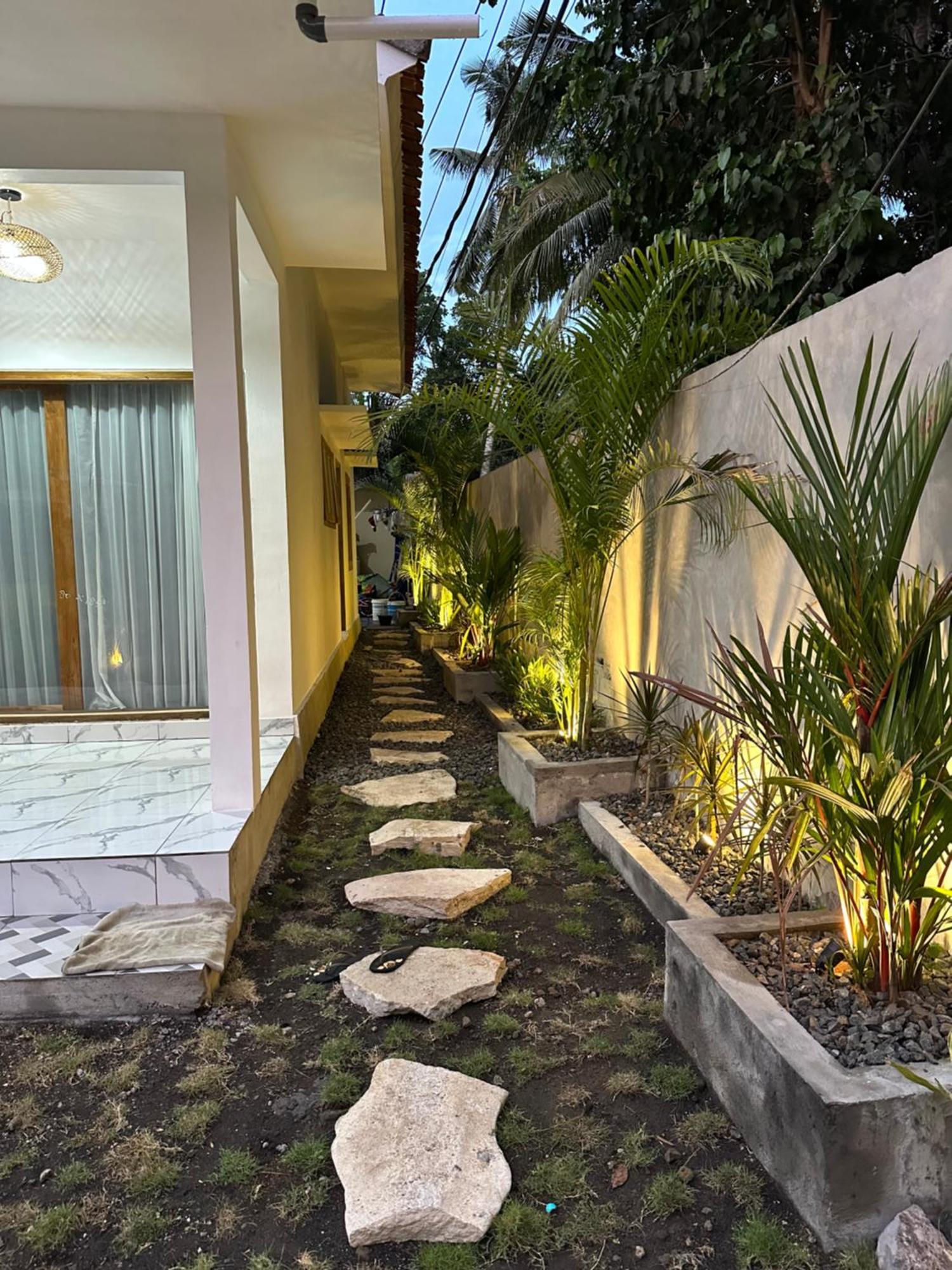 Santai Retreat Hotel Kuta  Exterior photo